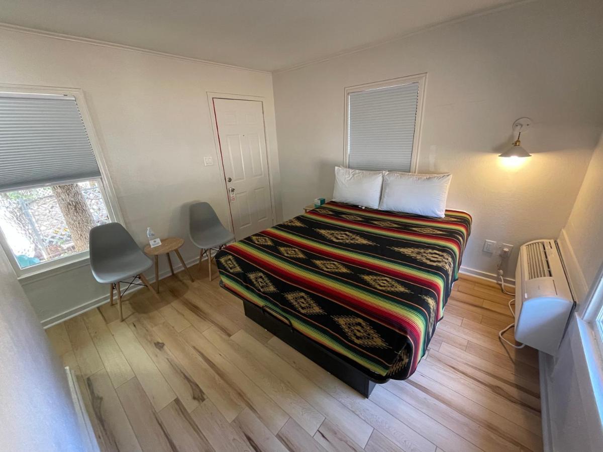 Frederick Motel Фредеріксбург Екстер'єр фото